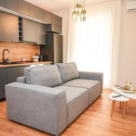 Bougainvilla Apartments Tiranë Ngoại thất bức ảnh