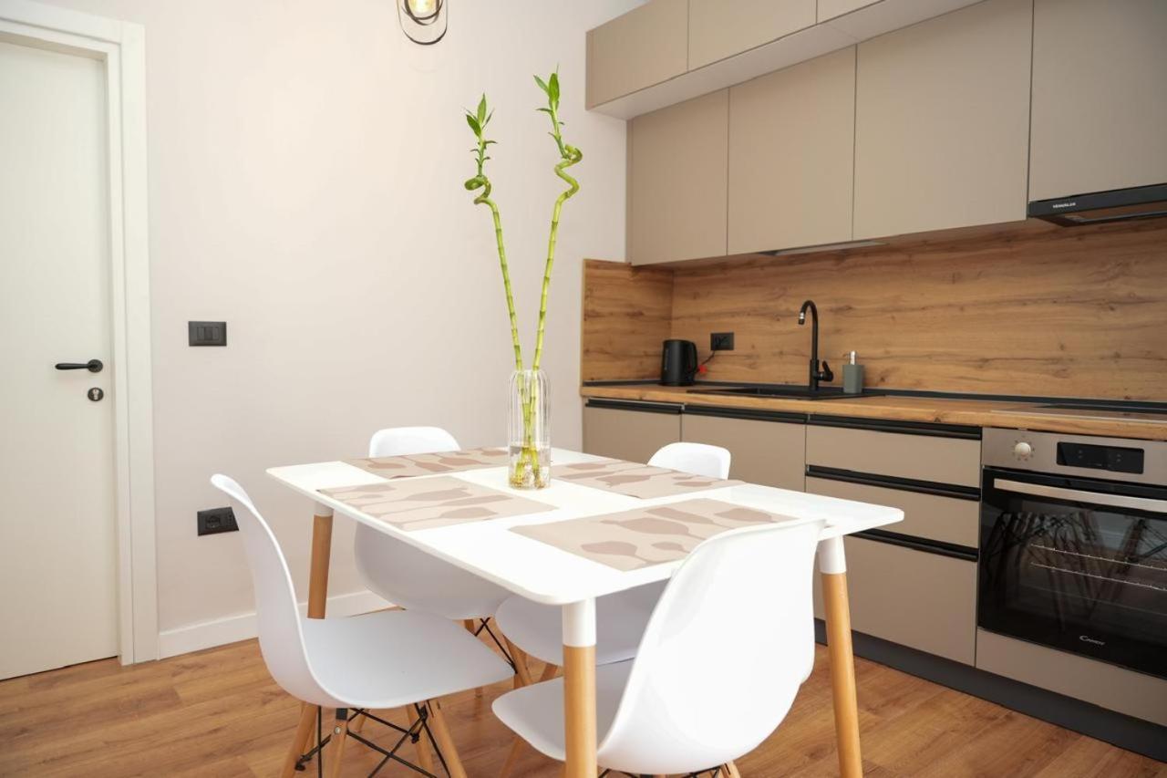 Bougainvilla Apartments Tiranë Ngoại thất bức ảnh